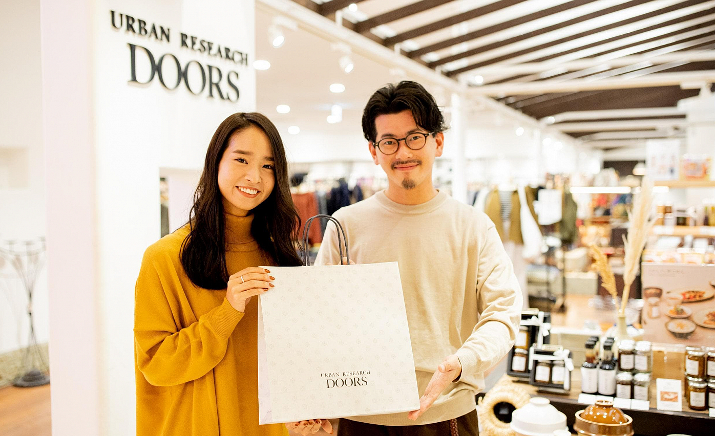 Urban Research Doors 販売スタッフ募集 レギュラー勤務できる方大歓迎 Twc